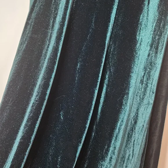 Hillard & Hanson Sz XL Green Velvet Fit & Flare Short Sleeve Made in USA Dress - Picture 8 of 10